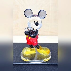 Enesco Disney Showcase Collection Mickey Mouse Facets Figurine